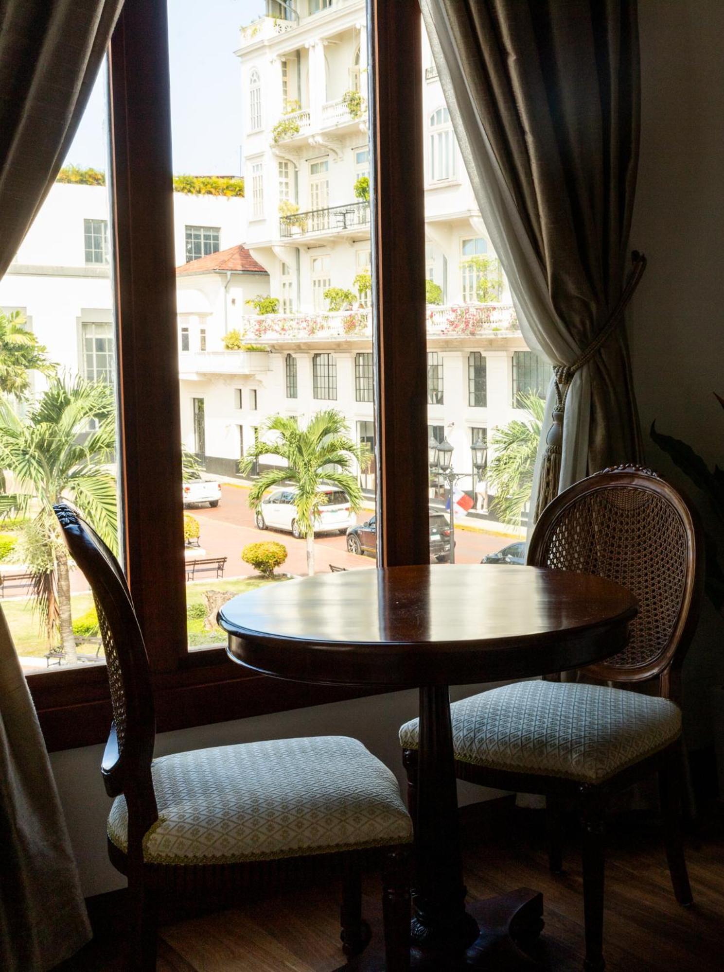 Hotel Plaza Herrera Panama City Exterior photo