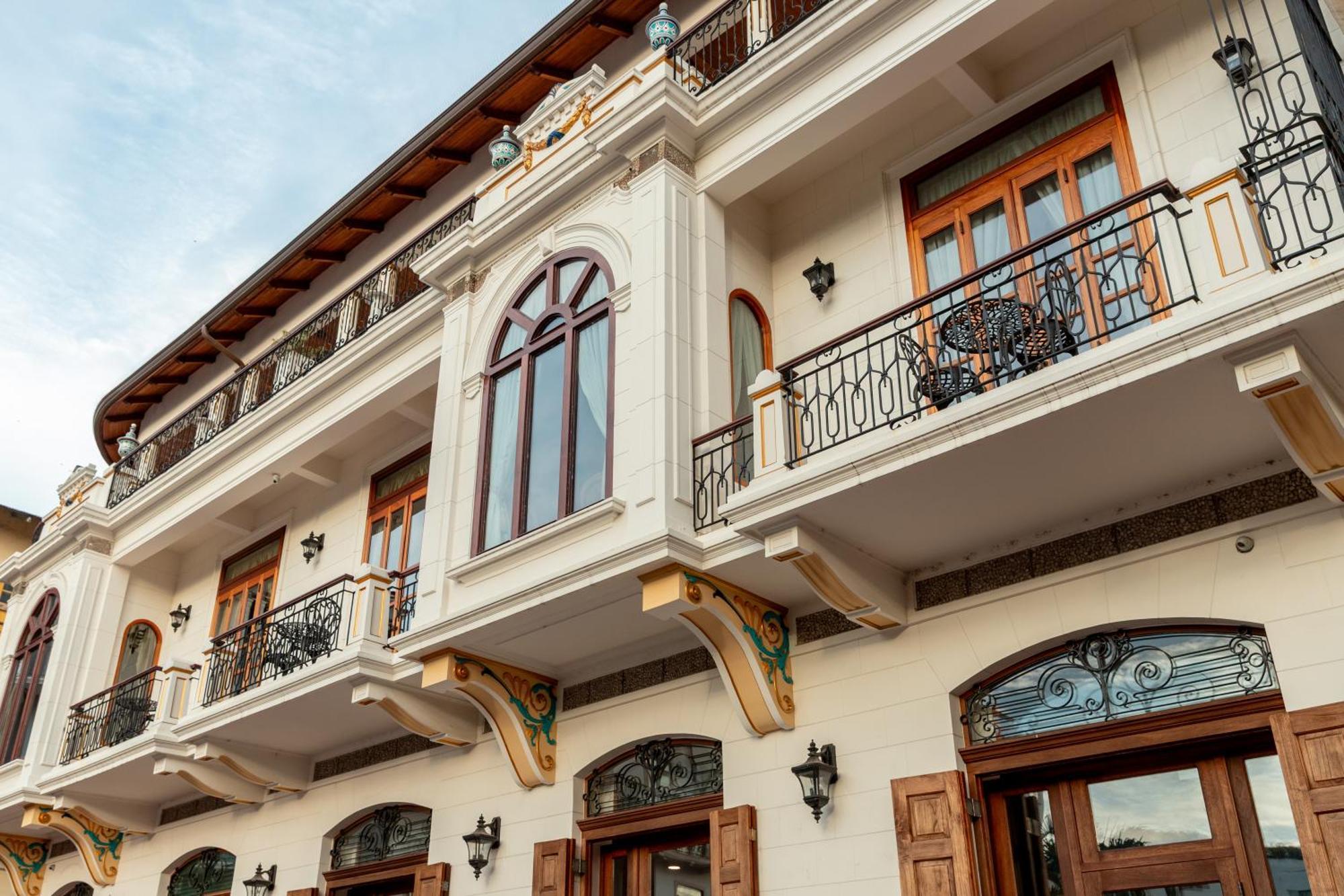 Hotel Plaza Herrera Panama City Exterior photo